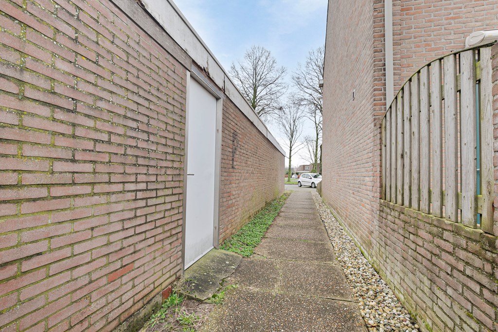 Frederik Van Eedenstraat 15 in Terneuzen