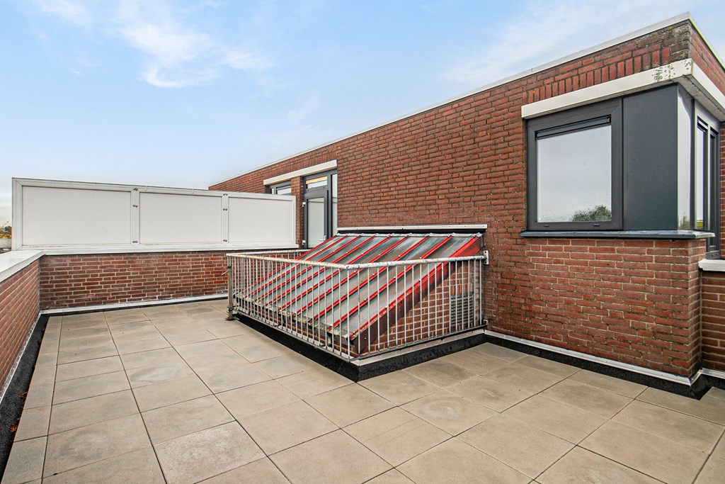 Beethovenhof 77 in Terneuzen